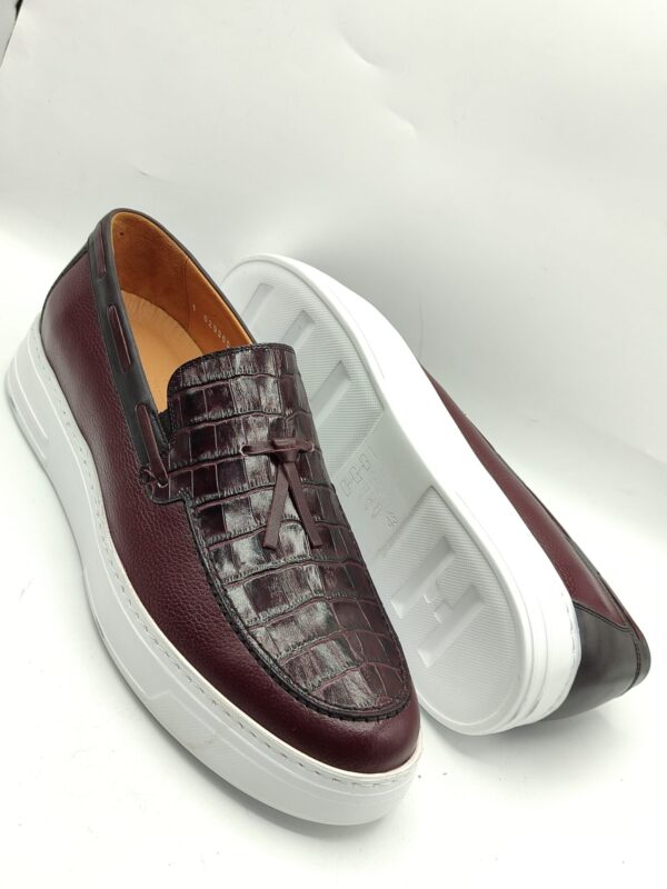 Oggi Wine Casual Sneakers